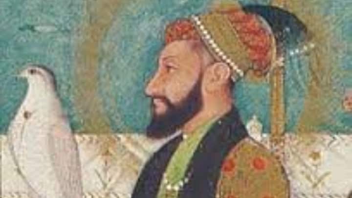 इतिहासकार जदुनाथ सरकार अपनी प्रसिद्ध पुस्तक The History of Aurangzeb में लिखते हैं कि सम्राट ने अपने राज्याभिषेक का दिन और समय भी दरबार के ज्योतिषियों की सलाह पर चुना था.
