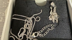 Silver and  gold Jewellery : వెండి వస్తువులు నలుపు రంగులోకి ఎందుకు మారుతాయి? బంగారంపై అలాంటి ప్రభావం ఎందుకు ఉండదు?