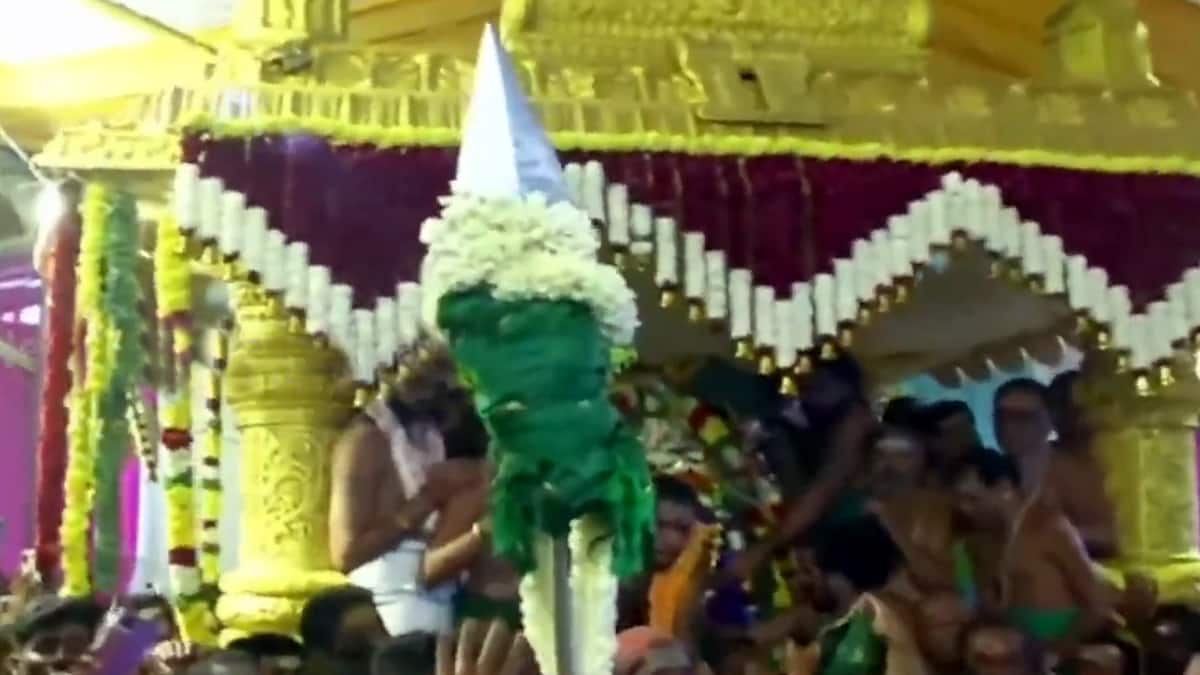 திருச்செந்தூர் கந்தசஷ்டி: சூரசம்ஹாரம் கோலாகலம்! லட்சக்கணக்கான பக்தர்கள் பரவசம்!