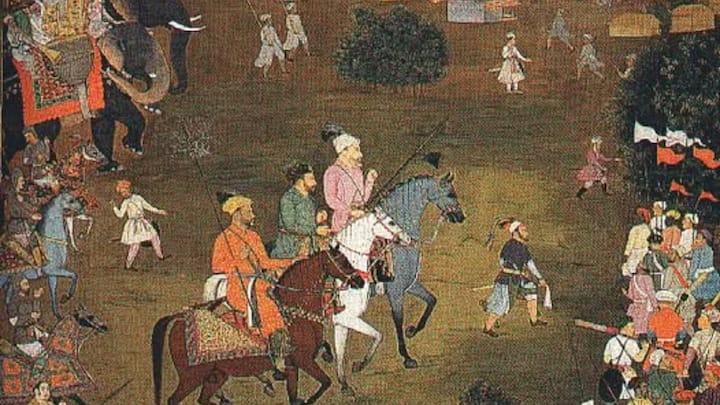 औरंगजेब की भविष्यवाणी अज मअस्त हमाह फ़साद-ए-बाक़ी (मेरे बाद हर तरफ़ अराजकता होगी) केवल एक कथन नहीं, बल्कि एक राजनीतिक वास्तविकता साबित हुई. उसकी मृत्यु के बाद उनके पुत्र बहादुर शाह प्रथम ने सिंहासन संभाला, लेकिन जल्द ही मुगल साम्राज्य का पतन शुरू हो गया. क्षेत्रीय शक्तियां मराठे, सिख, जाट और नवाब धीरे-धीरे स्वतंत्र होने लगीं.