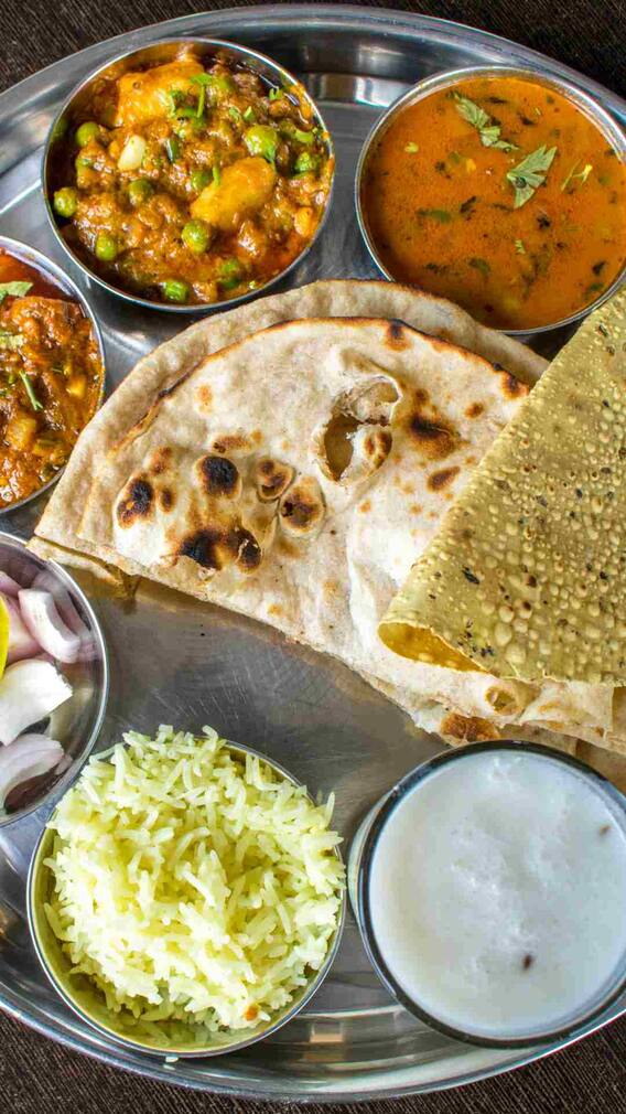 રોટલી સાથે ભાત ખાવા જોઈએ કે નહીં?