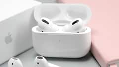 Airpods: एअरपॉड्सचा जास्त वापर; कान आणि मेंदूसाठी किती घातक?