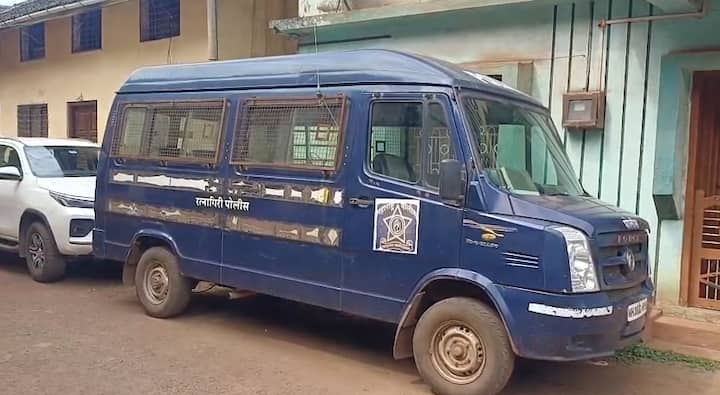 चित्रीकरणासाठी मोठा बंदोबस्तही गावात दाखल झाला होता.