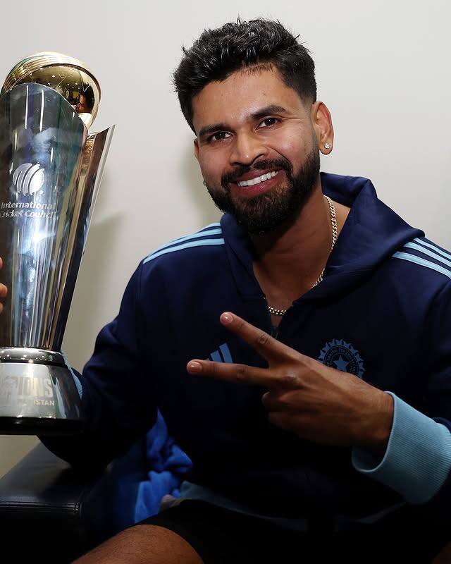 ऑस्ट्रेलियाविरुद्धच्या तिसऱ्या एकदिवसीय सामन्यात श्रेयस अय्यरला बरगडीला दुखापत झाली होती. सध्या श्रेयस अय्यरला सिडनीच्या रुग्णालयात आयसीयूमध्ये दाखल करण्यात आले आहे.