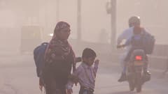 यूपी में सर्दी के साथ हवा में बढ़ा प्रदूषण, सांस लेना मुश्किल, आज इन जिलों में बारिश का अलर्ट