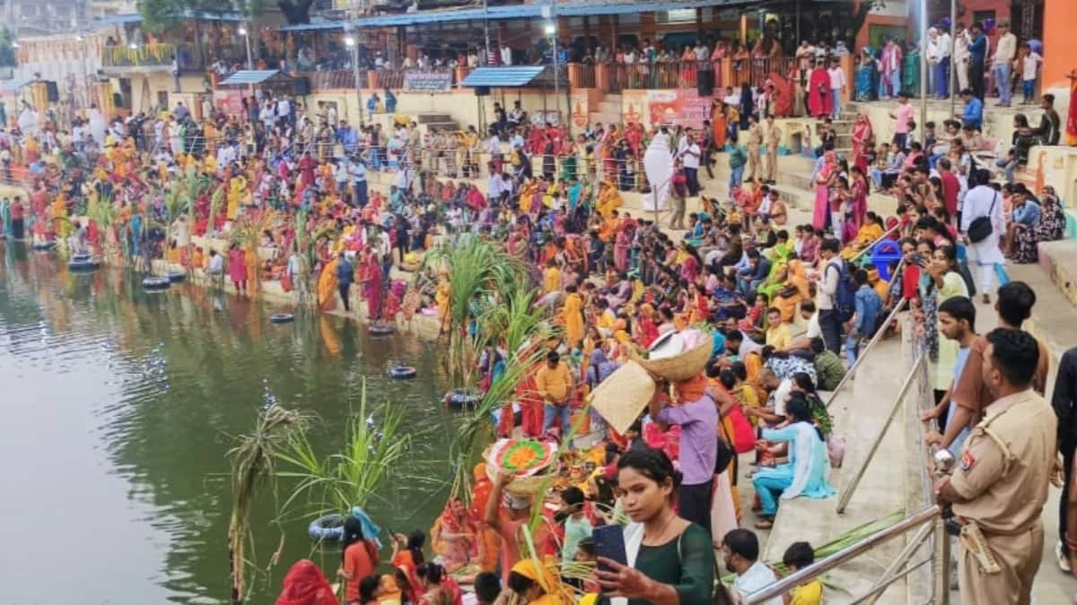 भदोही में छठ पर आस्था का सैलाब