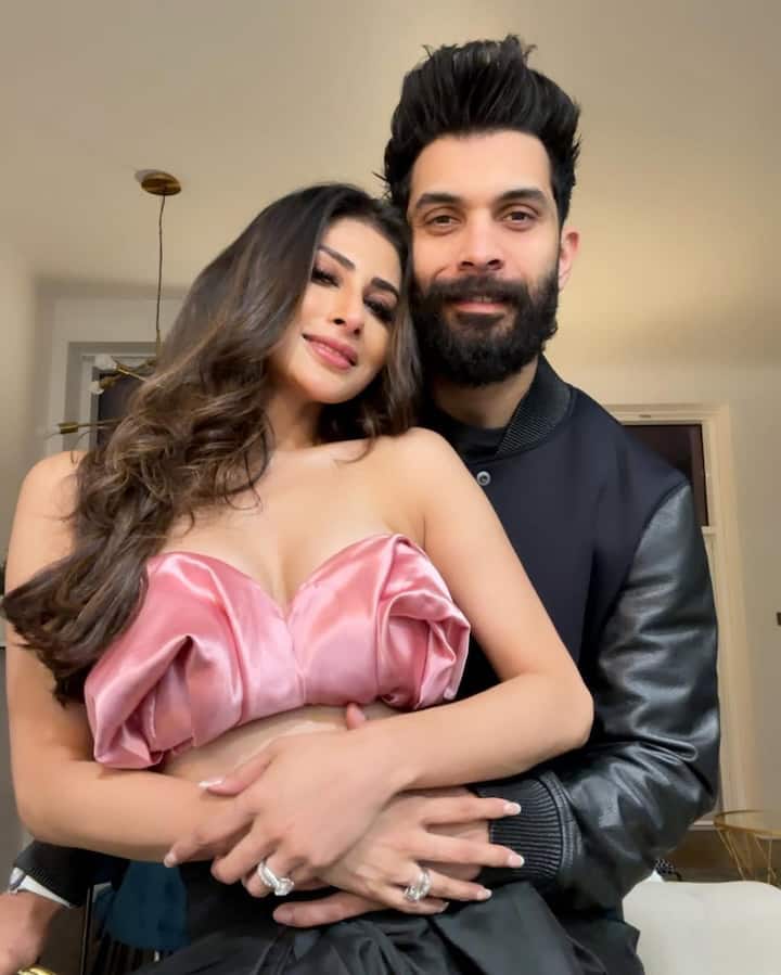 उन्होनें आगे कहा, 'जब भी मैं कहीं जाती थी, मैं हमेशा एक कैफे में अपनी किताब, कॉफी और क्रोइसेंट के साथ बैठती थी. उस रिवाज ने मुझे अपना कैफे खोलने की कल्पना दी. तब यह संभव नहीं हो पाया, लेकिन मेरे पति और उनके सबसे अच्छे दोस्तों के कारण मुझे रेस्टोरेंट खोलने का मौका मिला.