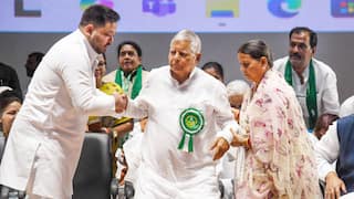 Bihar Elections 2025: Lalu Prasad Yadav, Tejashwi Yadav Votes Along With Family Members In Patna | WATCH