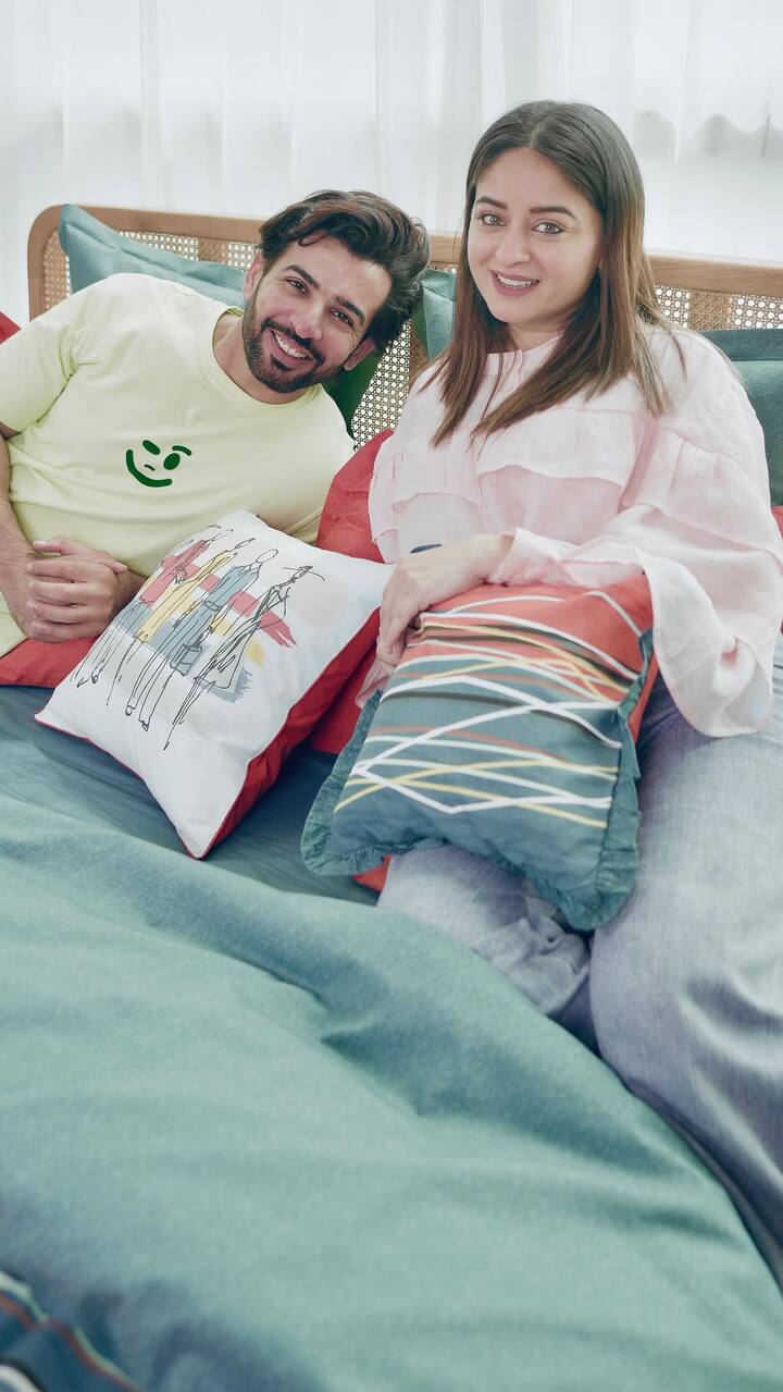 जय भानुशाली और माही विज फिल्मी स्टाइल में एक कॉमन दोस्त की शादी में पहली बार मिले थे.