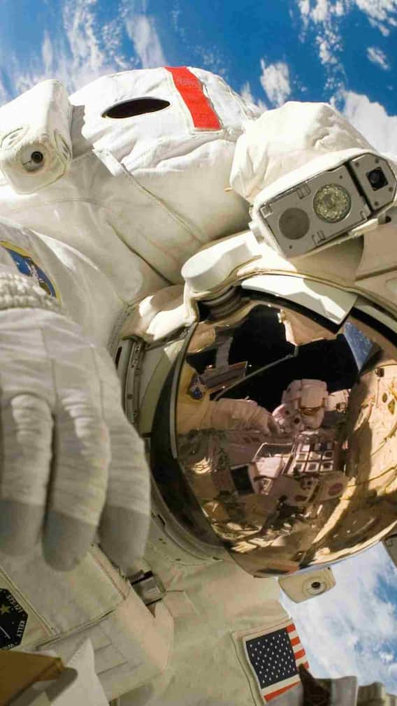 అంతరిక్షంలో ఏడిస్తే కన్నీళ్లు రావా?