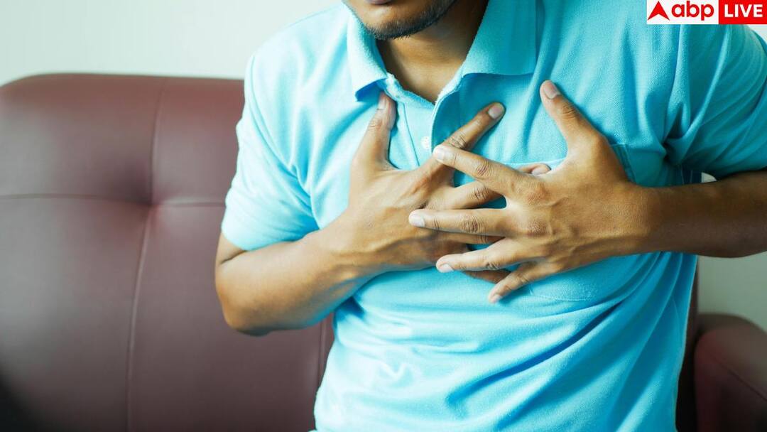 Heart Attack Warning Signs Why It Happens Suddenly and How to Recognize the Symptoms Early Warning Signs of Heart Disease: हार्ट अटैक आने से कुछ घंटे पहले ही शरीर करने लगता है इशारे, समझ लें तो बच सकती है जान