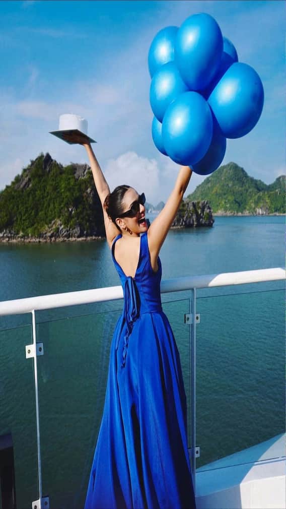 RJ Mahvash Paints The Sea Blue In Her Stunning Birthday Look!