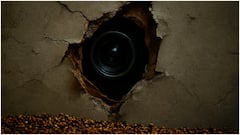 అమ్మాయిలు జాగ్రత్త.. డ్రెస్సింగ్​ రూమ్​లో హిడెన్ కెమెరా ఉందో లేదో ఇలా చెక్ చేసుకోండి