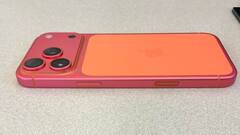 iPhone 17 Pro Cosmic Orange Is Now Turning Pink? Redditors Blast Apple Over Strange Colour Change