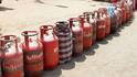 LPG Cylinder Insurance: ఎల్పీజీ గ్యాస్ కనెక్షన్‌తో ఇన్సూరెన్స్ కవర్ ఎంత లభిస్తుంది, ఈ విషయాలు మీకు తెలుసా!