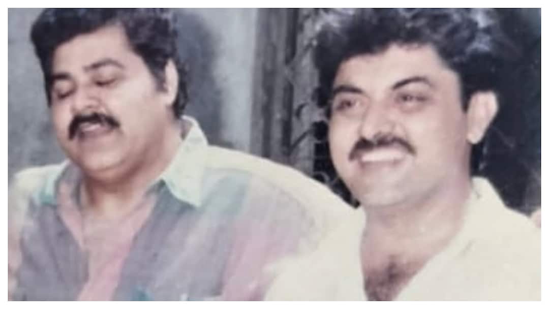 Ashoke Pandit Shares Old Video Of Satish Shah Singing ‘Yeh Raatein Yeh Mausam' Ashoke Pandit Shares Old Video Of Satish Shah Singing ‘Yeh Raatein Yeh Mausam'