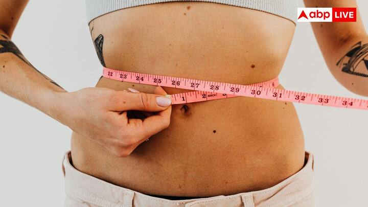 पेट की परत खास उपकला कोशिकाओं से बनी होती हैं. यह एसिड के प्रति प्रतिरोधी होती हैं. यह कोशिकाएं कसकर पैक होती है जो एसिड को रिसने और टिशु की गहरी परतों को नुकसान पहुंचाने से रोकती हैं.