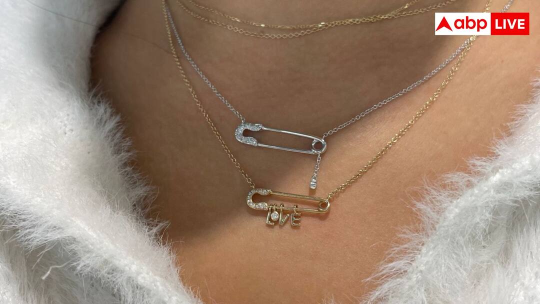 Safety pin necklace trend and meaning how this simple accessory became a global fashion statement अचानक से गले में सेफ्टी पिन क्यों पहनने लगी महिलाएं, कहां से आया ये ट्रेंड?