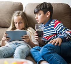 ਬੱਚਿਆਂ ਦੀਆਂ ਅੱਖਾਂ ਰੱਖੋ ਤੰਦਰੁਸਤ! ਮੋਬਾਇਲ ਤੇ ਗਲਤ ਖੁਰਾਕ ਨਾਲ ਕਮਜ਼ੋਰ ਹੋ ਰਹੀ ਨਜ਼ਰ, ਇਹ ਵਾਲੇ ਭੋਜਨ ਨਾਲ ਅੱਖਾਂ ਨੂੰ ਬਣਾਓ ਤੰਦਰੁਸਤ