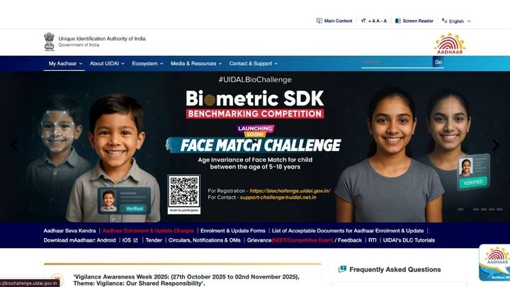 लेकिन बहुत लोग यह नहीं जानते कि उनके घर के सबसे पास वाला आधार सेंटर कहां है. अच्छी बात यह है कि इसे मोबाइल से ही पता लगाया जा सकता है. अपने एरिया का आधार सेंटर कैसे पता लगाने के लिए. इसके लिए सबसे पहले अपने मोबाइल के ब्राउजर में UIDAI की आधिकारिक वेबसाइट uidai.gov.in पर जाएं.