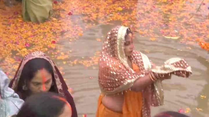 On the last day of Chhath Puja, women offered 'Usha Arghya' to the rising sun and prayed for the happiness and prosperity of their family, longevity of their children and energy in life.