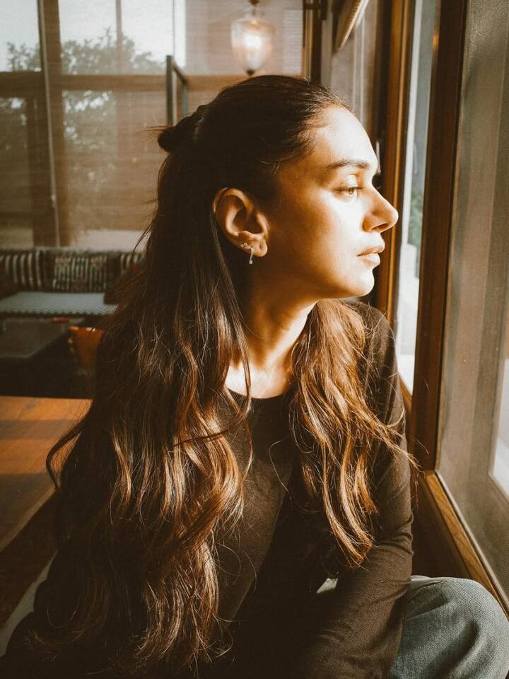 अदिति राव हैदरी का नाम बॉलीवुड की खूबसूरत और पॉपुलर एक्ट्रेसेस की लिस्ट में शुमार है. आज हसीना अपना 39वां जन्मदिन मना रही हैं. इस मौके पर उनके पति ने भी खूब प्यार लुटाया है.