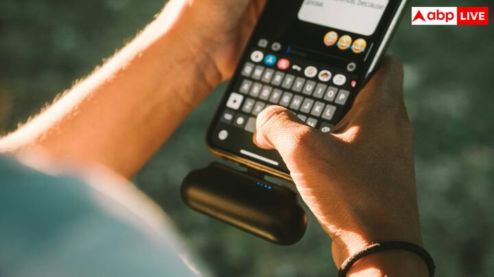 लेकिन उस समय टेकस्ट करना काफी महंगा हुआ करता था. उस समय अनलिमिटेड प्लांस नहीं थे, जिस कारण मैसेज करते टाइम कैरेक्टर लिमिट के हिसाब से चार्ज किया जाता था.