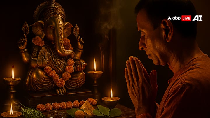 इसके अलावा बुधवार का संबंध बुध ग्रह से होता है. इसलिए इस दिन ॐ ब्रां ब्रीं ब्रौं सः बुधाय नमः