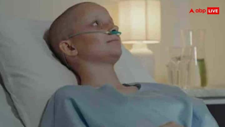 शराब कई तरह के कैंसर का जोखिम बढ़ाती है, जैसे कि मुंह, गले, ग्रासनली और स्तन का कैंसर. शराब से शरीर में सूजन बढ़ती है, जो कैंसर का कारण बन सकती है. शराब छोड़ने से यह खतरा काफी कम हो जाता है.