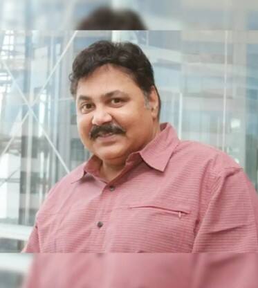 ਕੀ ਹੁੰਦਾ ਹੈ ਗੁਰਦੇ ਫੇਲ੍ਹ ਹੋਣਾ? ਗੁਰਦੇ ਫੇਲ੍ਹ ਹੋਣਾ ਉਦੋਂ ਹੁੰਦਾ ਹੈ ਜਦੋਂ ਕਿਸੇ ਵਿਅਕਤੀ ਦੇ ਗੁਰਦੇ ਸਰੀਰ ਵਿੱਚੋਂ ਅਸ਼ੁੱਧੀਆਂ ਅਤੇ ਜ਼ਹਿਰੀਲੇ ਪਦਾਰਥਾਂ ਨੂੰ ਫਿਲਟਰ ਕਰਨ ਵਿੱਚ ਅਸਮਰੱਥ ਹੁੰਦੇ ਹਨ। ਜੇਕਰ ਗੁਰਦੇ ਦੇ ਨੁਕਸਾਨ ਦਾ ਤੁਰੰਤ ਹੱਲ ਨਾ ਕੀਤਾ ਜਾਵੇ, ਤਾਂ ਇਹ ਨੁਕਸਾਨ ਸਥਾਈ ਹੋ ਜਾਂਦਾ ਹੈ ਅਤੇ ਗੁਰਦੇ ਫੇਲ੍ਹ ਹੋਣ ਦਾ ਕਾਰਨ ਬਣ ਸਕਦਾ ਹੈ।