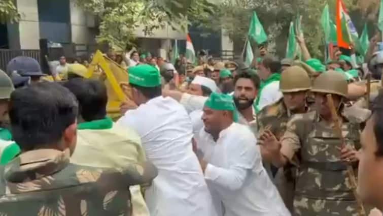 Hundreds Of Farmers Led By BKU Protest At Noida, Demands 10% Plot Allocation, Heavy Police Deployed Hundreds Of Farmers Led By BKU Protest At Noida, Demands 10% Plot Allocation, Heavy Police Deployed