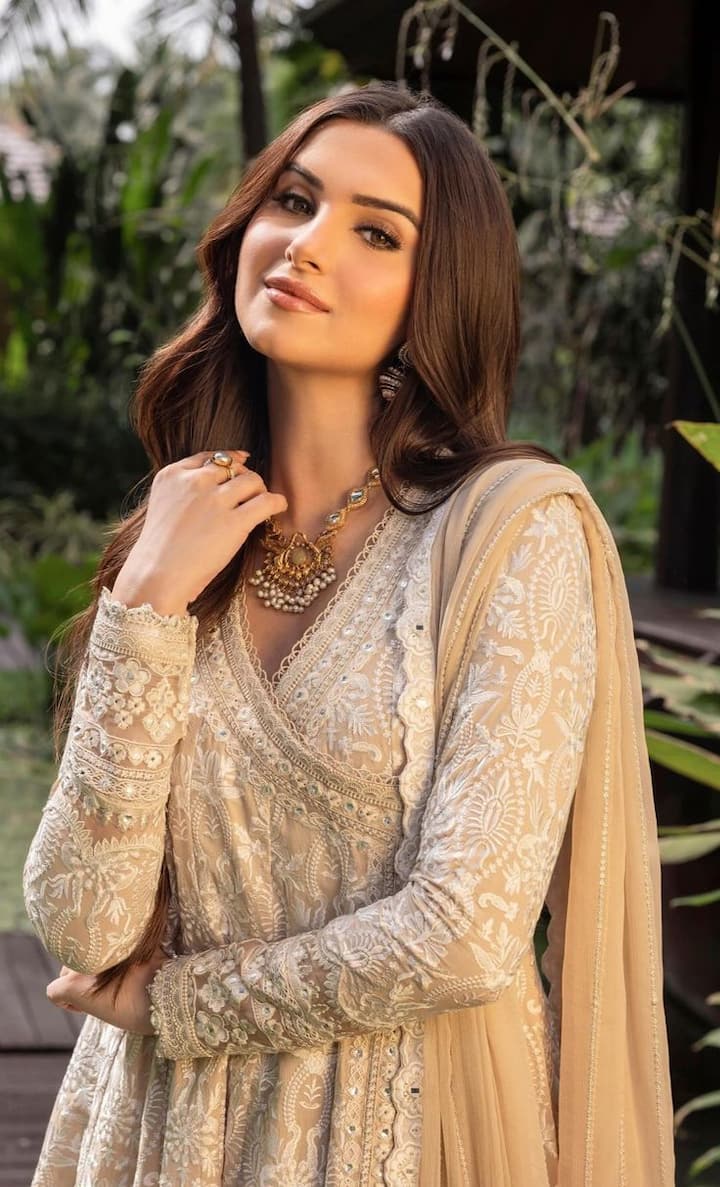 तारा सुतारिया का जन्मदिन 19 नवंबर को है. इस दिन हसीना 30 साल की हो जाएंगी.