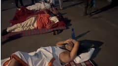 Bachchu Kadu: शेतकरी कर्जमुक्त आंदोलन तापलं, बच्चू कडू, राजू शेट्टी, महादेव जानकर रात्री रस्त्यावरच झोपले, महामार्ग रोखल्याने कोंडी