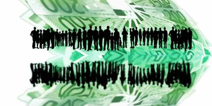 આર્ટિફિશિયલ ઇન્ટેલિજન્સ (AI) એ કામ કરવાની આપણી રીતોમાં ઝડપી પરિવર્તન લાવી દીધું છે. એક તરફ, AI ટૂલ્સ કોડિંગ, શિક્ષણ, ગ્રાહક સપોર્ટ અને પત્રકારત્વ જેવા ક્ષેત્રોમાં માનવો કરતાં વધુ સારું પ્રદર્શન કરીને અત્યંત સગવડ પૂરી પાડી રહ્યા છે. આજે ChatGPT જેવા મોડેલો પ્રોગ્રામિંગ પરીક્ષણોમાં વિકાસકર્તાઓ કરતાં પણ વધુ સારું પ્રદર્શન કરી રહ્યા છે, અને Sora, Runway અને Google VEO 3 જેવા અદ્યતન ટૂલ્સ ફક્ત ટેક્સ્ટમાંથી જ આખા વીડિયો બનાવવાની ક્ષમતા ધરાવે છે.