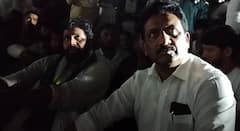 चक्काजाम आंदोलनात भाजप आमदार अडकला; सुरक्षारक्षकांच्या घेऱ्यातून लपून जात असताना प्रहार कार्यकर्त्यांनी अलगद पकडलं, थेट बच्चू कडूंपुढं बसवलं