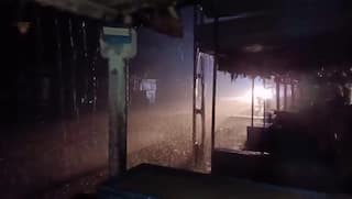 ગુજરાતના દરિયાકાંઠાના વિસ્તારોમાં કડાકાભડાકા સાથે ધોધમાર વરસાદ શરૂ: જાફરાબાદ, મહુવા અને રાજુલામાં 'પડ્યા પર પાટુ' જેવી સ્થિતિ