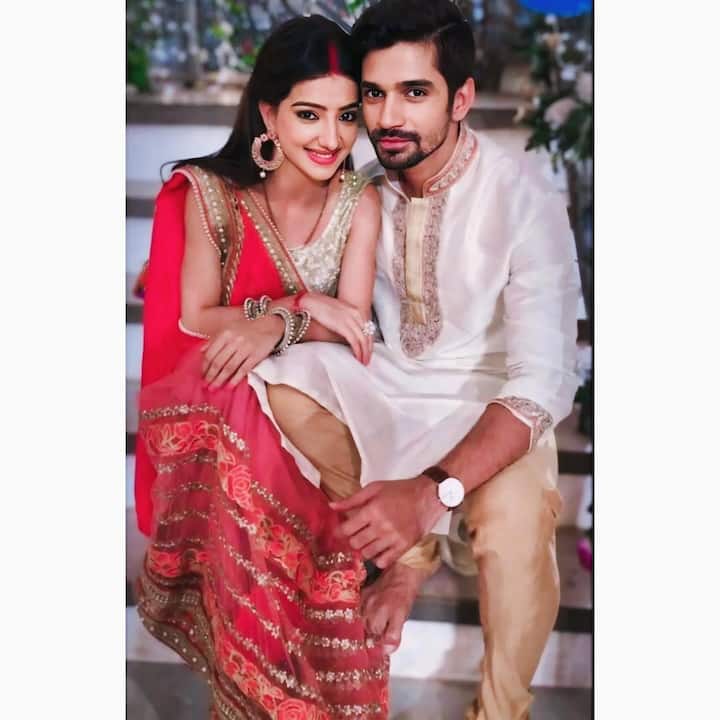 'साथ निभाना साथिया' में लवलीन कौर ने राशि की कजिन का रोल निभाया था. जो राशि की मौत के बाद जिगर मोदी से शादी कर लेती है. दोनों की जोड़ी दर्शकों को काफी पसंद भी आई थी.