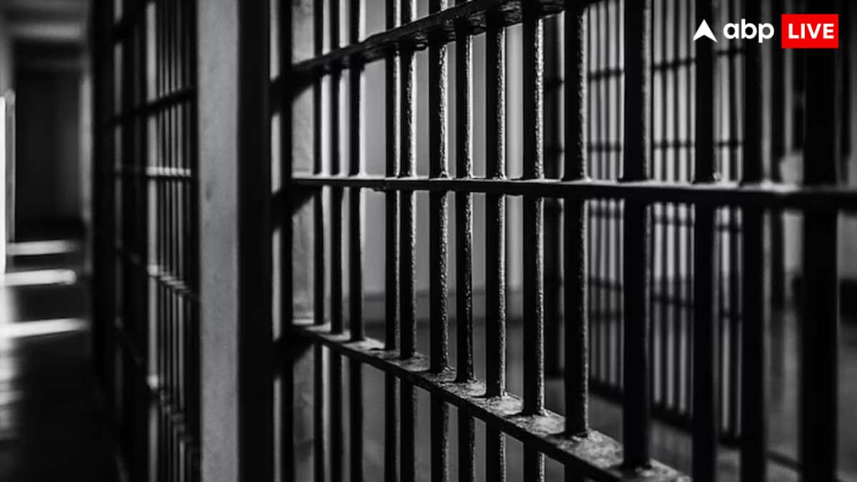 Indian Woman Detained During Green Card Interview After 30 Years In US