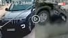Video: तेज रफ्तार Scorpio का जोरदार एक्सीडेंट, पेड़ से टकराई, खिड़की से बाहर गिरा ड्राइवर, देखें वीडियो