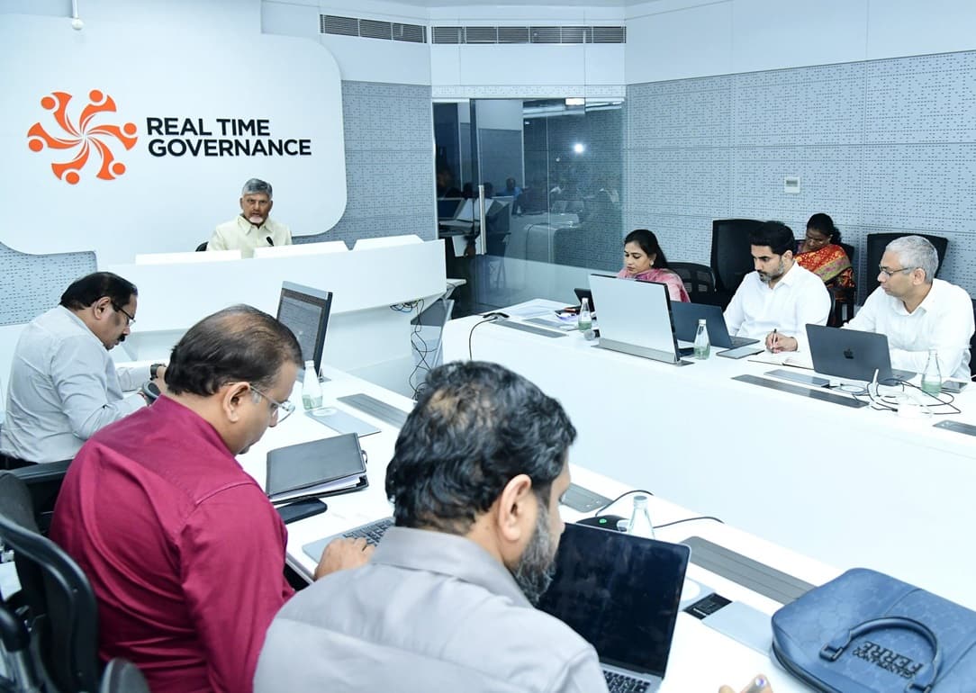 Andhra Pradesh News: నెలలు నిండిన గర్భిణుల్ని ముందుగానే హాస్పిటల్కు.. ఇంటింటికీ వెళ్ళి మరీ అలెర్ట్!