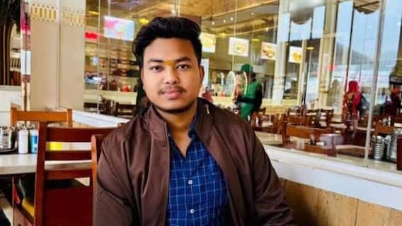 Mahoba News: हादसे के बाद तड़पता रहा युवक, मदद के लिए कोई नहीं आया, अस्पताल पहुंचने से पहले मौत Mahoba News: हादसे के बाद तड़पता रहा युवक, मदद के लिए कोई नहीं आया, अस्पताल पहुंचने से पहले मौत