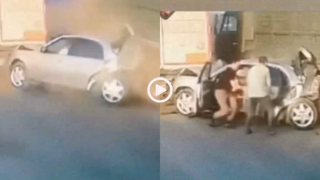 Video: दो ट्रकों के बीच पिस गई कार, अंदर बैठे थे तीन लोग, फिर हुआ चमत्कार... हादसे का वीडियो वायरल truck hits a car parked in a traffic jam Road Accident Viral Video Video: दो ट्रकों के बीच पिस गई कार, अंदर बैठे थे तीन लोग, फिर हुआ चमत्कार... हादसे का वीडियो वायरल