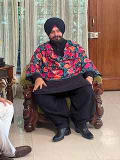 इन क्रिकेटरों ने राजनीति के मैदान पर खेली दमदार पारी, मोहम्मद अजहरुद्दीन ने जड़ा 'पॉलिटिकल सिक्सर'