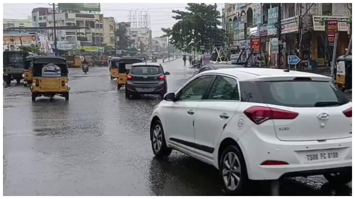 Montha Cyclone Effect In Telangana : తెలంగాణపై మొంథా పెను ప్రభావం- రికార్డ్ స్థాయిలో వర్షాలు- రైళ్లు క్యాన్సిల్‌- స్కూళ్లకు సెలవులు