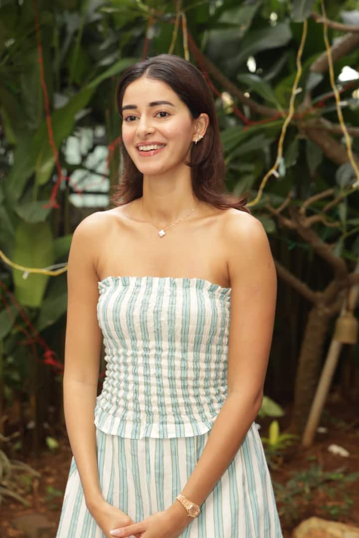 2019 मध्ये तिने स्टुडंट ऑफ द इयर २ आणि ,पती पत्नी और वो या रोमँटिक कॉमेडी चित्रपटांमधून अभिनयाची सुरुवात केली.