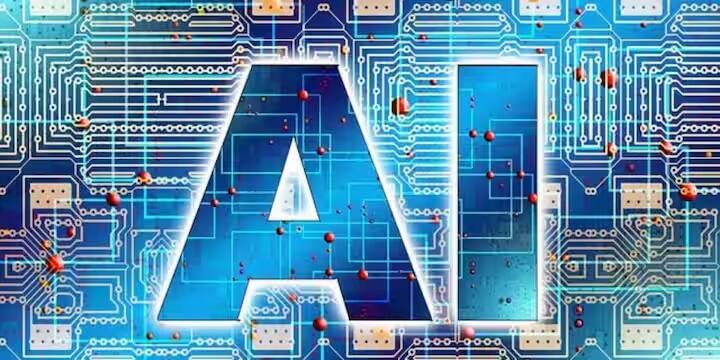 માર્ક બેનિઓફ (સીઈઓ, સેલ્સફોર્સ) એ જણાવ્યું હતું કે તેમની કંપનીના અડધા કામ હવે એઆઈ દ્વારા કરવામાં આવે છે. તેમનો દલીલ છે કે જેમ જેમ મશીનો નોકરીઓ પર કબજો કરશે, તેમ તેમ યુબીઆઈ ફક્ત બેરોજગારોને જ નહીં પરંતુ બાળકોનો ઉછેર કરનારા અને ચૂકવણી વગર સેવાઓ પૂરી પાડનારાઓને પણ મદદ કરશે.