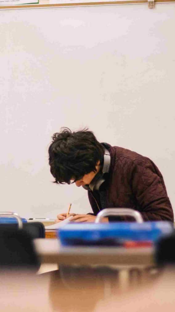 बोर्डाच्या परीक्षेआधी मुलांच्या आहाराची अशा प्रकारे घ्या काळजी