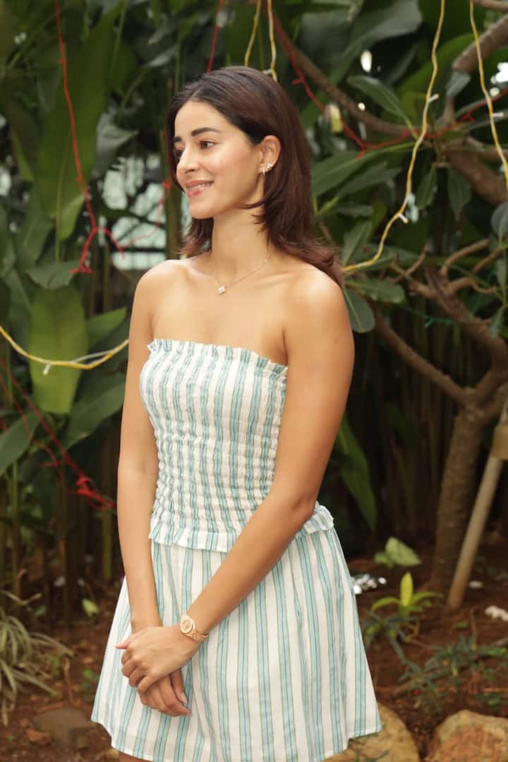 अलीकडेच अनन्याने आपला वाढदिवस पापाराझींनसोबत अतिशय गोड आणि साधेपणाने साजरा केला.