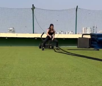 तसेच हे सर्वांसाठी योग्य नाही असे तिने स्पष्ट केले. कारण रक्त पातळ करणाऱ्या औषधांचा वापर करणाऱ्यांनी याची काळजी घ्यावी.