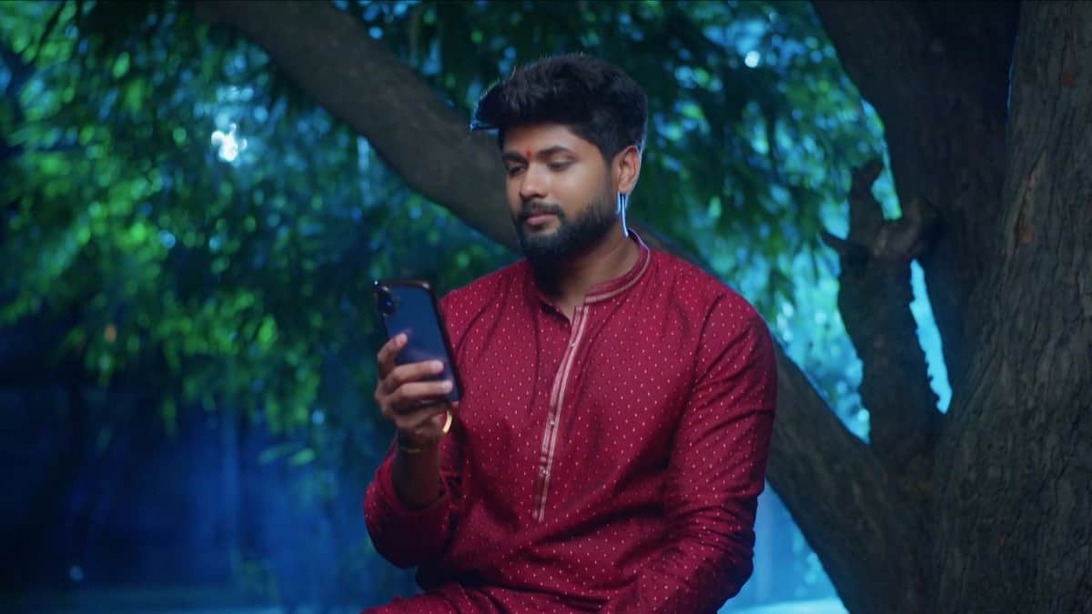 Chinni Serial Today October 30th: చిన్ని సీరియల్: మ్యాడీకి కొత్త లేడీ ఫ్యాన్! మ్యాడీ వల్ల దేవా రాజకీయ జీవిశం నాశనం అయిందా!